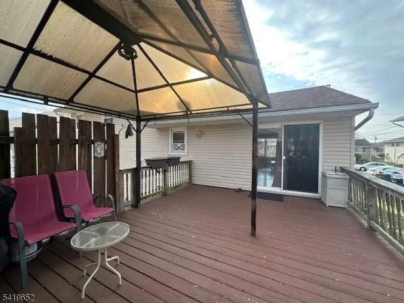 118 Markowitz St, Carteret, NJ 07008 - #1