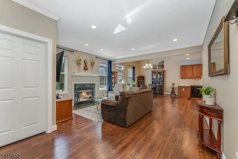 3 Indian Plantation Street, Raritan, NJ 08822 - #2