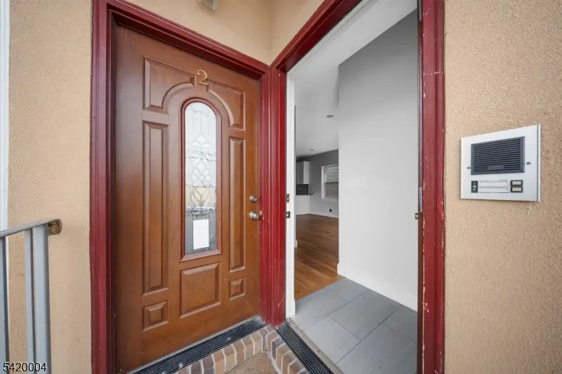 558 Broadway, Elizabeth, NJ 07206 - #2