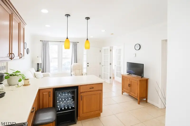 31 Kossuth St, Haledon, NJ 07508 - #3