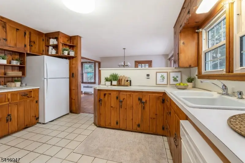 27 Union Rd, Clinton, NJ 08809 - #3