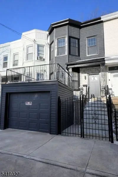 41 Arlington Ave, Jersey City, NJ 07305 - #1