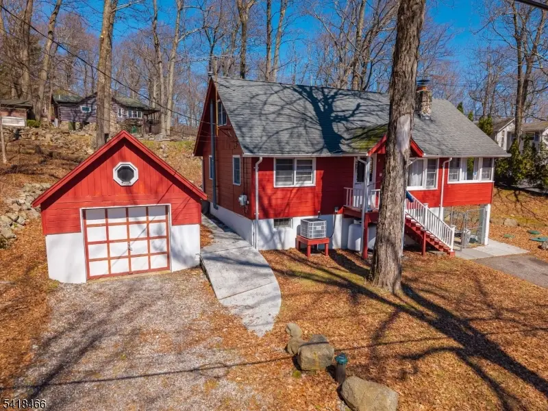 19 Amicalola Rd, Highland Lakes, NJ 07462 - #1