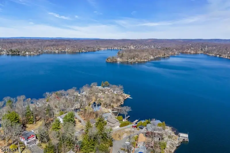 7 Wildwood Shores Dr, Hopatcong, NJ 07843 - #1