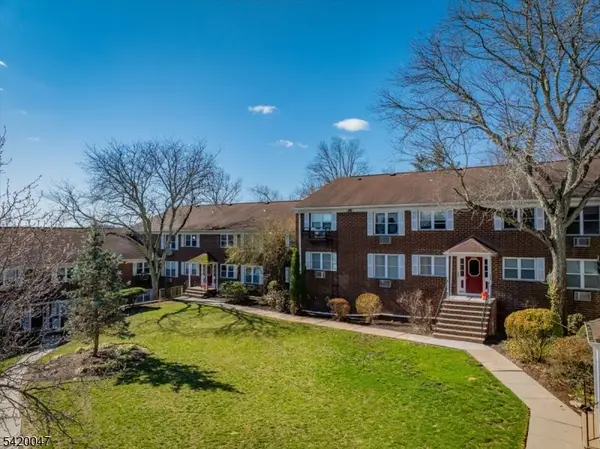 100 Pierson Miller Dr #22, Pompton Lakes Boro, NJ 07442