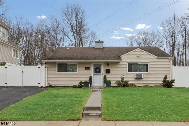 117 Winthrop Rd, Edison, NJ 08817 - #1
