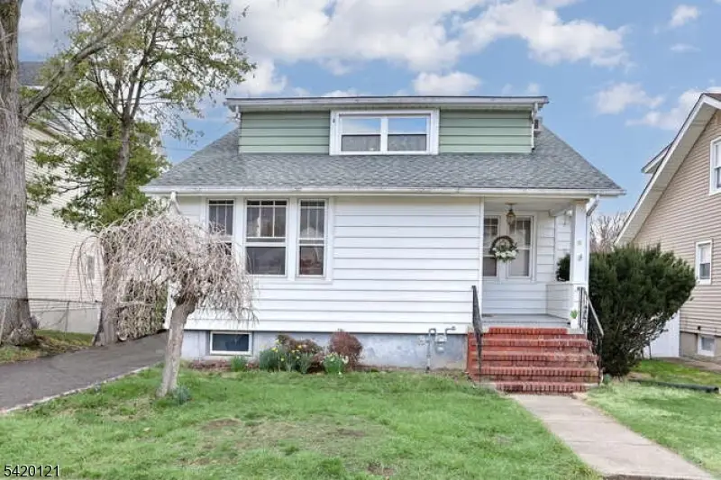 5 Prospect St, Hawthorne, NJ 07506 - #1