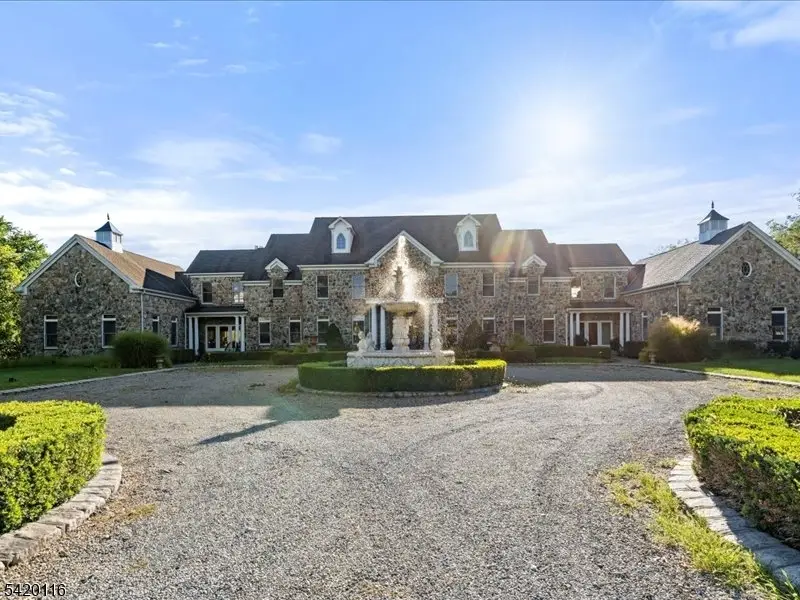 406 Caruso Ct, Neshanic Station, NJ 08853 - #1