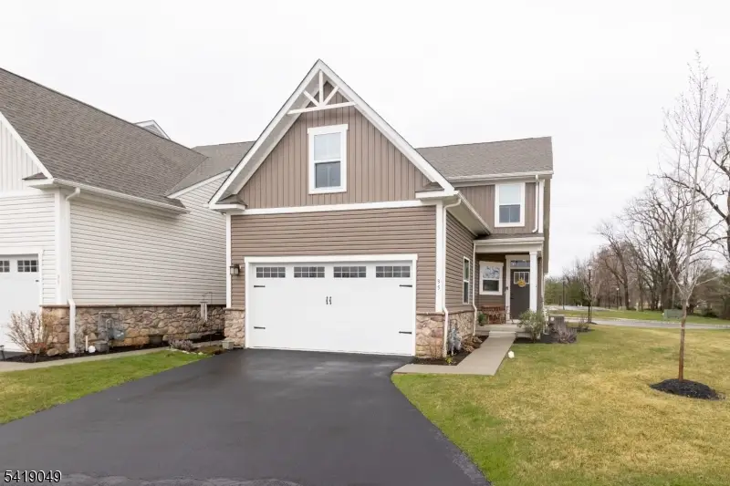 35 Sparrowhawk St, Lebanon, NJ 07882 - #1