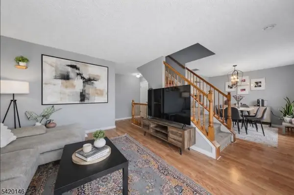 95 Vaughan Dr, Newark City, NJ 07103