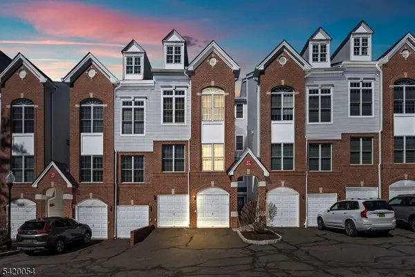 9 Goffle Brook Ct, Hawthorne Boro, NJ 07506