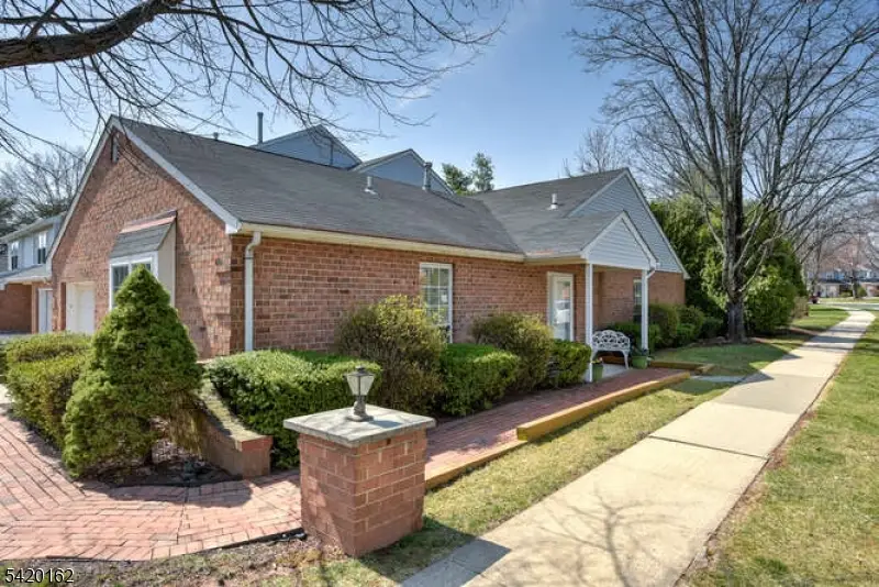 1 Gerald Ct, Lebanon, NJ 08833 - #1