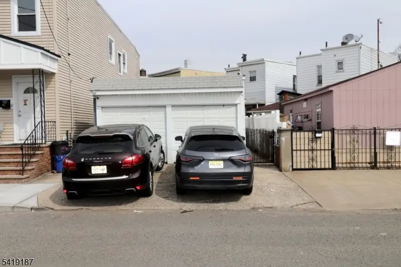 155 Brill St, Newark, NJ 07105 - #3