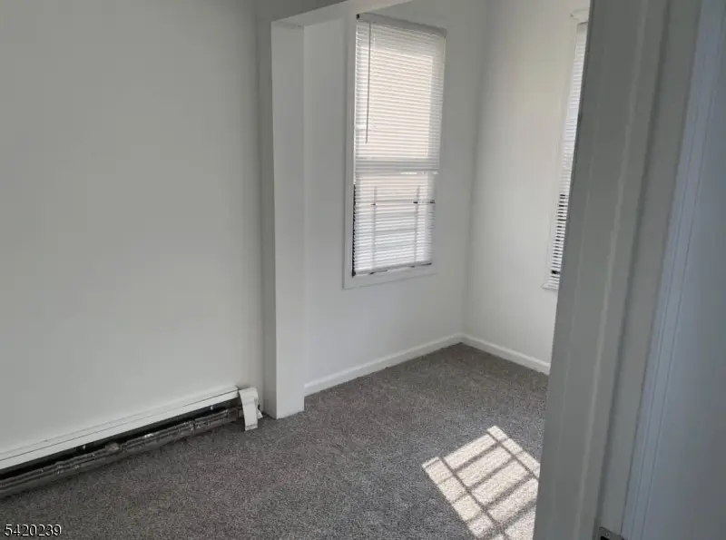 194 Hobson St, Newark, NJ 07112 - #3