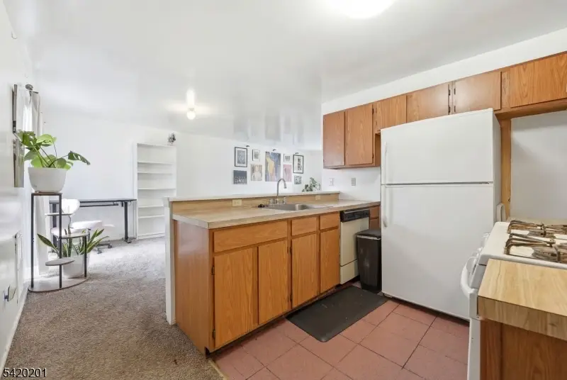 120 Carnegie Pl, Vauxhall, NJ 07088 - #2
