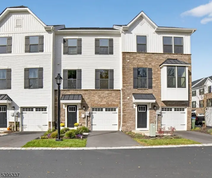 9 Saw Mill Cir, Hackettstown, NJ 07840 - #1