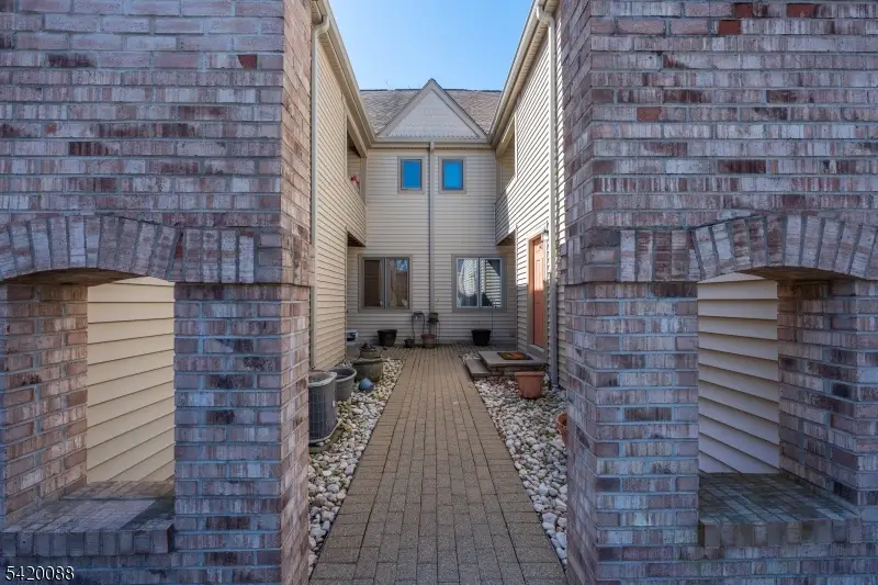 51 Sunrise Dr, Whippany, NJ 07981 - #1