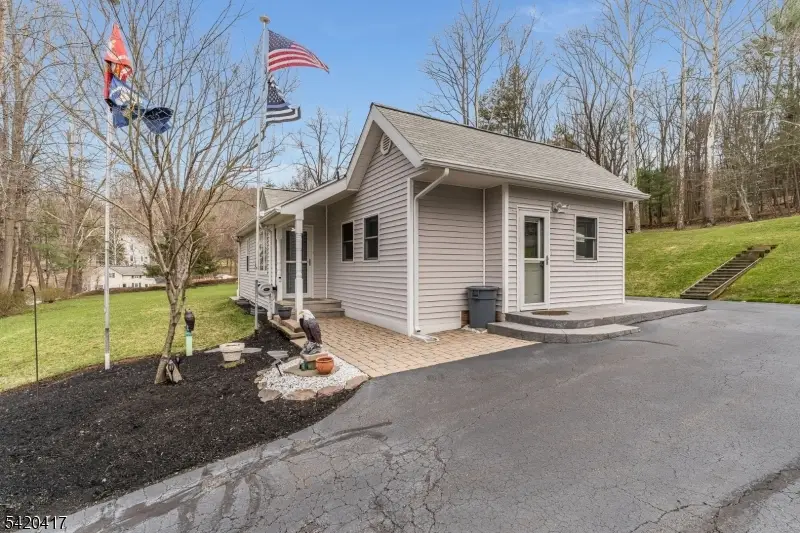 122 Washington Ave, High Bridge, NJ 08809 - #3