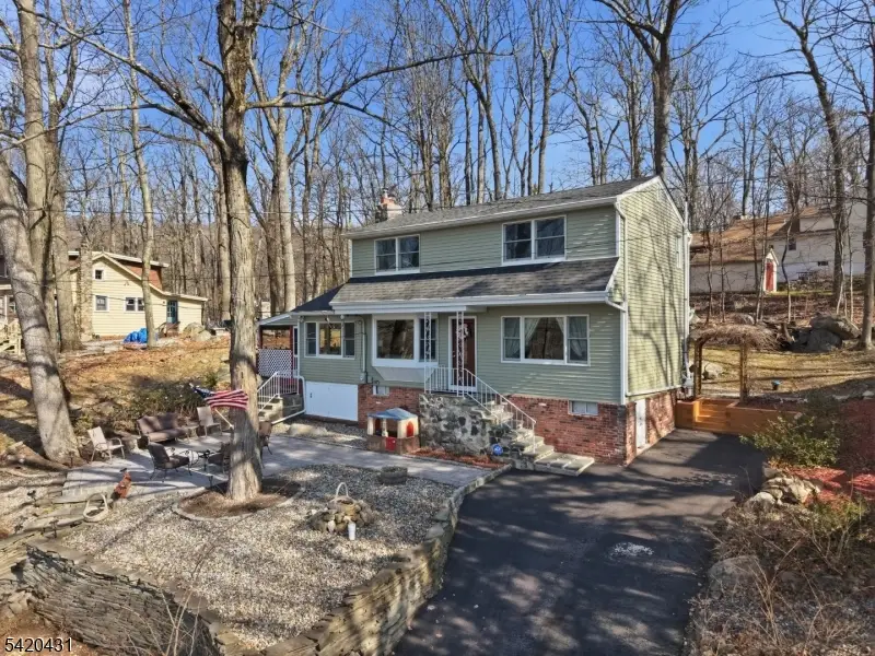 51 Lakeside Dr, Highland Lakes, NJ 07422 - #2