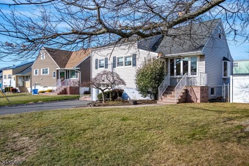 31 Marie Rd, Fords, NJ 08863 - #3