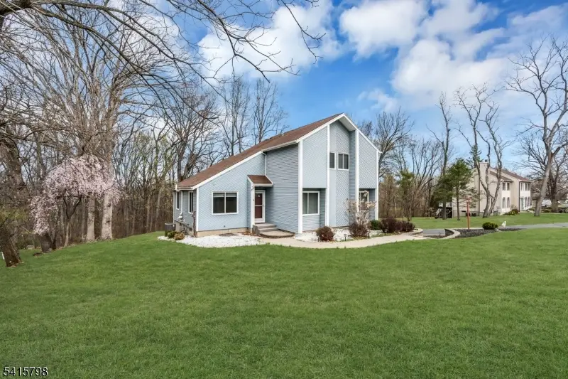 40 Blossom Rd, Hampton, NJ 08827 - #2