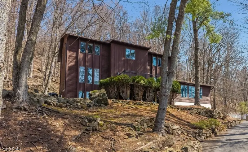 828 Star View Way, Bridgewater, NJ 08807 - #1