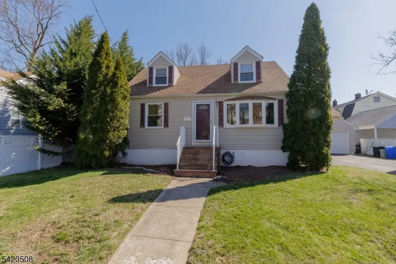 214 Maple St, Garwood, NJ 07027 - #1
