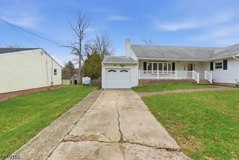100 Carnine Ave, Ewing, NJ 08638 - #3