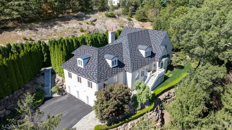 49 Cherokee Ct, Sparta, NJ 07871 - #2