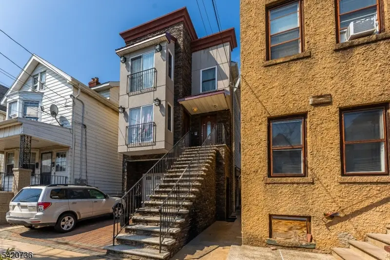 31 Spencer St, Elizabeth, NJ 07202 - #3
