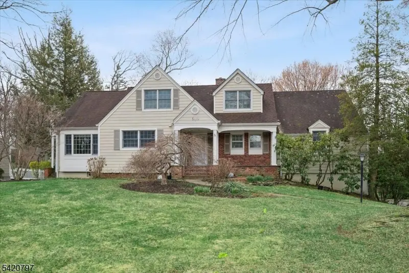 8 Bennington Rd, Morris, NJ 07960 - #3