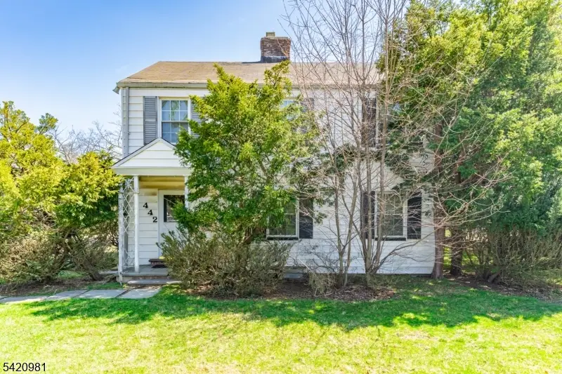 442 Seven Oaks Rd, Orange, NJ 07050 - #1
