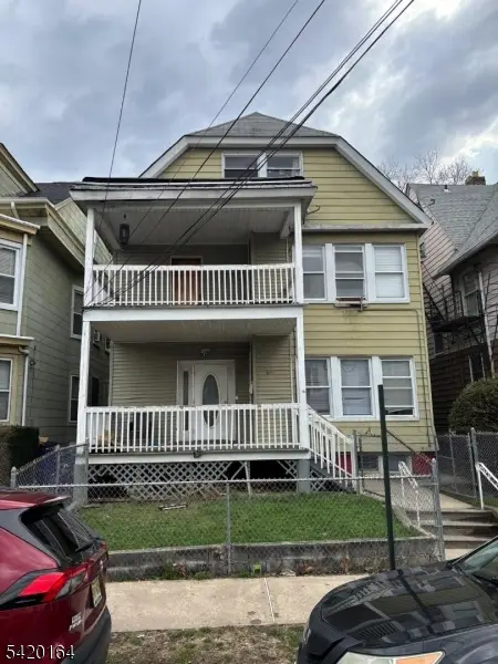 647 E 25th St, Paterson, NJ 07504 - #1
