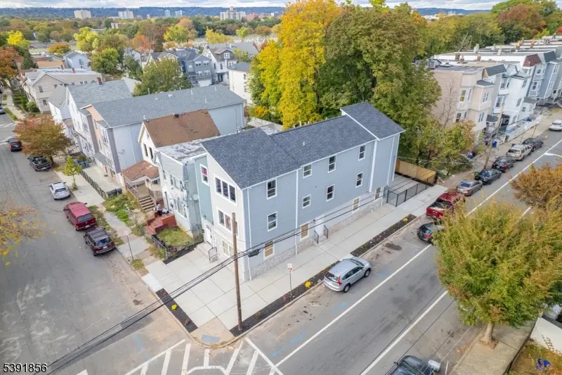 543 13th Ave, Newark, NJ 07111 - #1