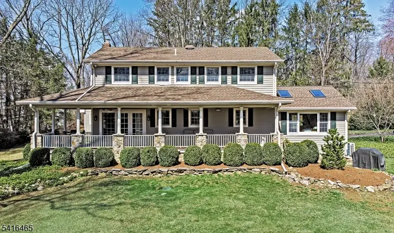 3 Overlook Ter, Chester, NJ 07930 - #1