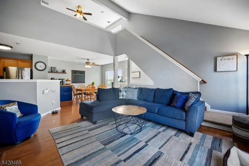 37 Mountainside Dr, Pompton Lakes, NJ 07442 - #2
