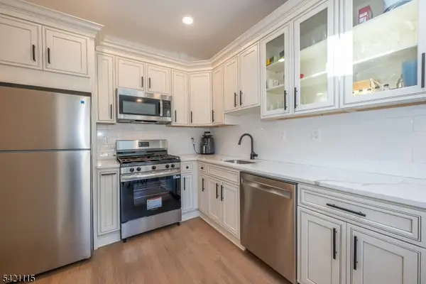 7 Pine St, Jefferson Twp., NJ 07849