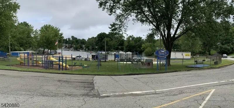 48 Mountain Rd, Hopatcong, NJ 07843 - #3