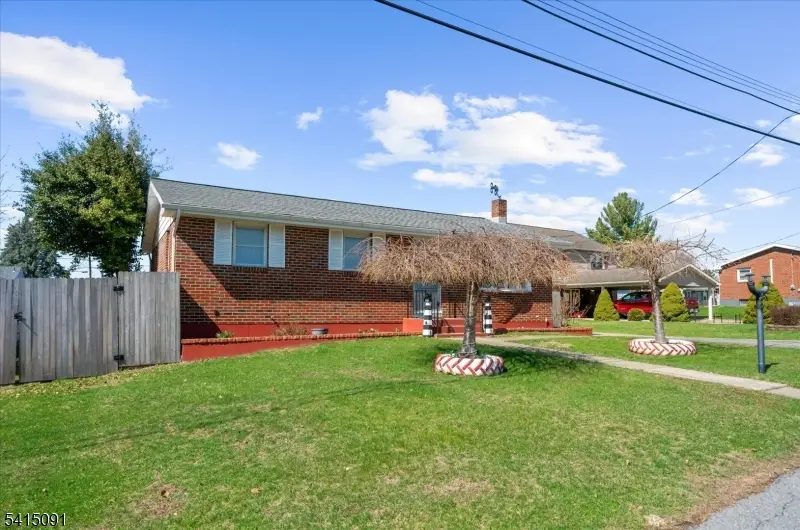 903 4th Ave, Alpha, NJ 08865 - #3