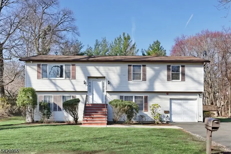 116 Hillside Ave, Midland Park, NJ 07432 - #1