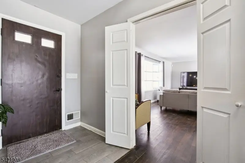 74 Maple Ln, Hardwick, NJ 07825 - #2