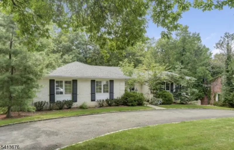 131 Lawrence Dr, Millburn, NJ 07078 - #2