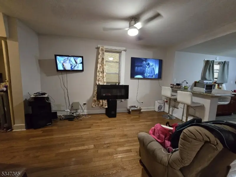 36 Holland St, Newark, NJ 07103 - #3