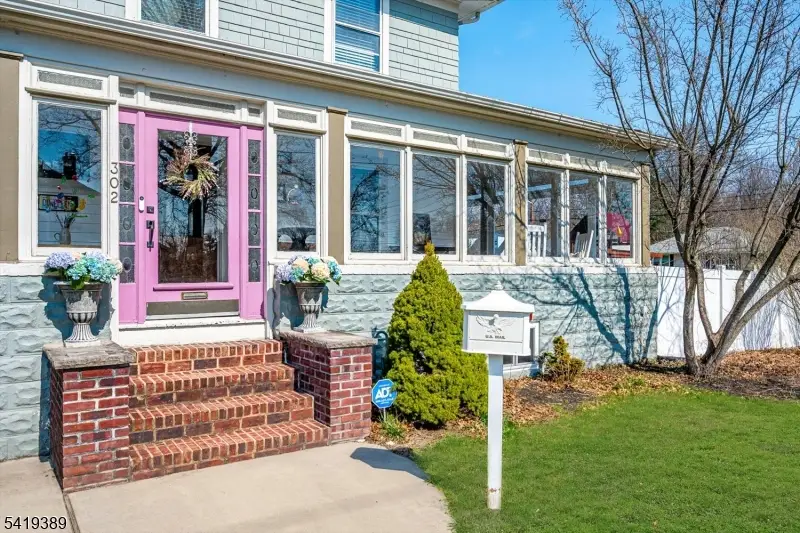 302 Mountainview Ter, Dunellen, NJ 08812 - #2