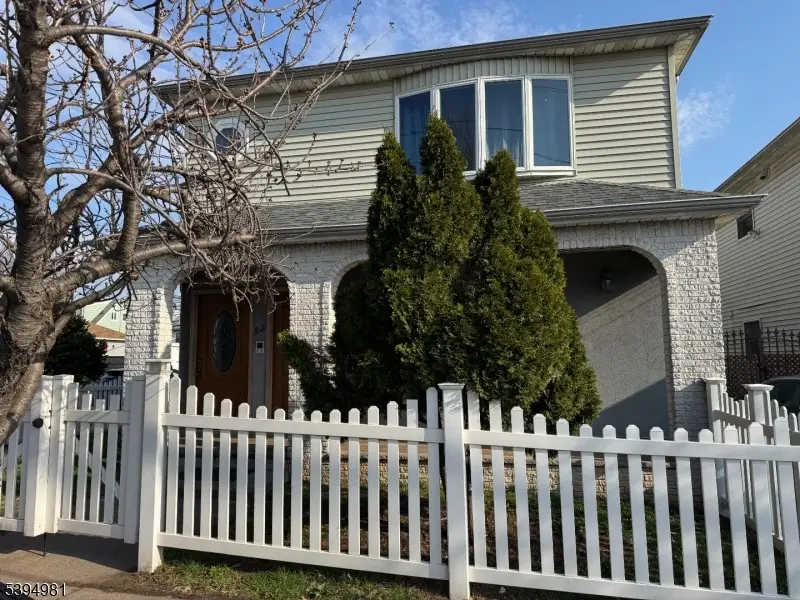 34 Erie St, Elizabethport, NJ 07206 - #2