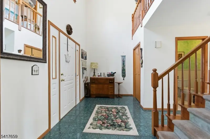 5 Lee Pl, Bradley Gardens, NJ 08807 - #3