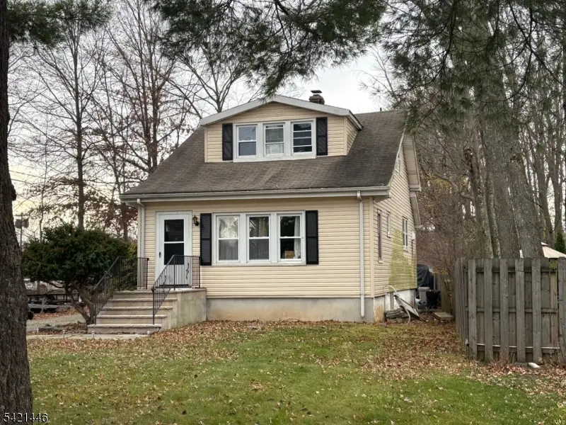 317 Plainfield Ave, Berkeley Heights, NJ 07922 - #1