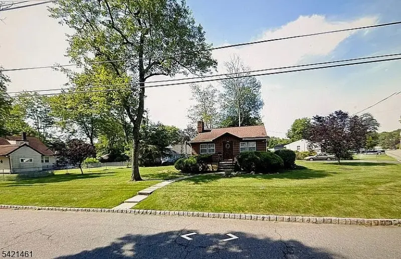 336 Lake Shore Dr, Lake Hiawatha, NJ 07034 - #1