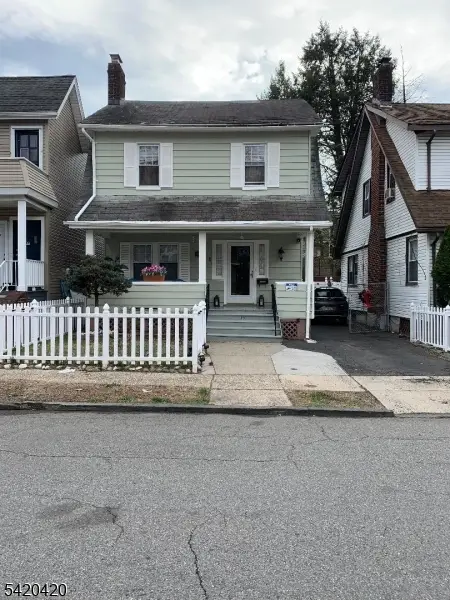99 Burchard Ave, East Orange City, NJ 07017