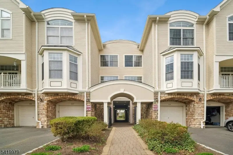 614 Turlington Ct, Livingston, NJ 07039 - #1